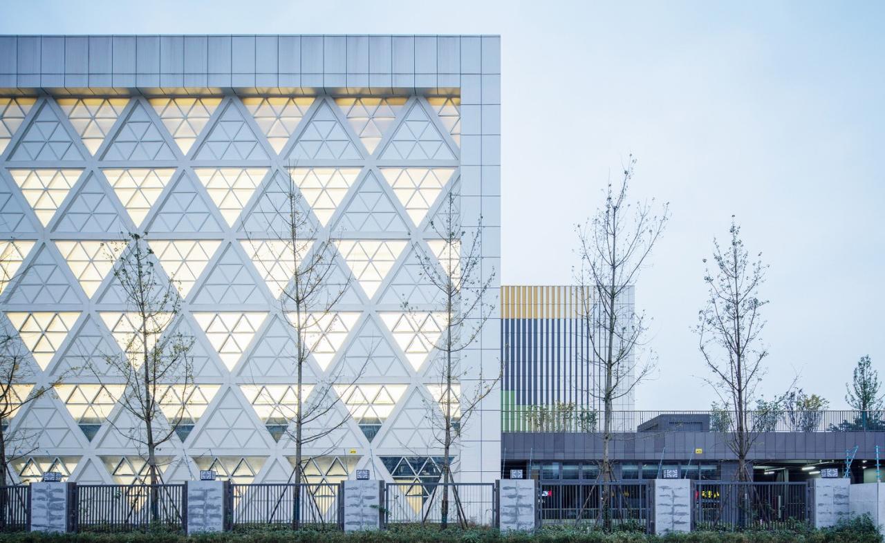 BIM建筑|龙泉中学体育馆 / 中国建筑西南设计研究院有限公司