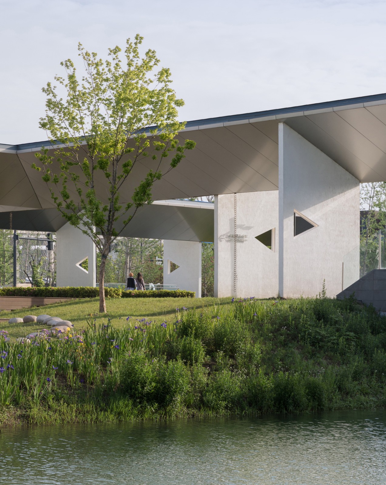 BIM建筑|互生：余德耀美术馆新馆 / 山水秀建筑事务所