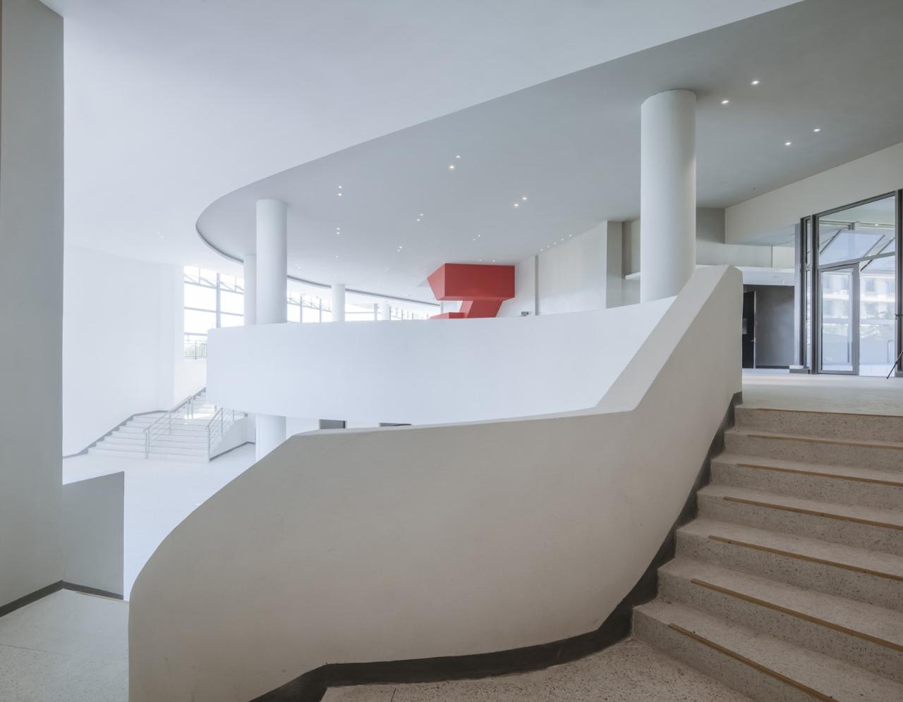 BIM建筑|江苏省靖江高级中学新校区 / 荣朝晖工作室