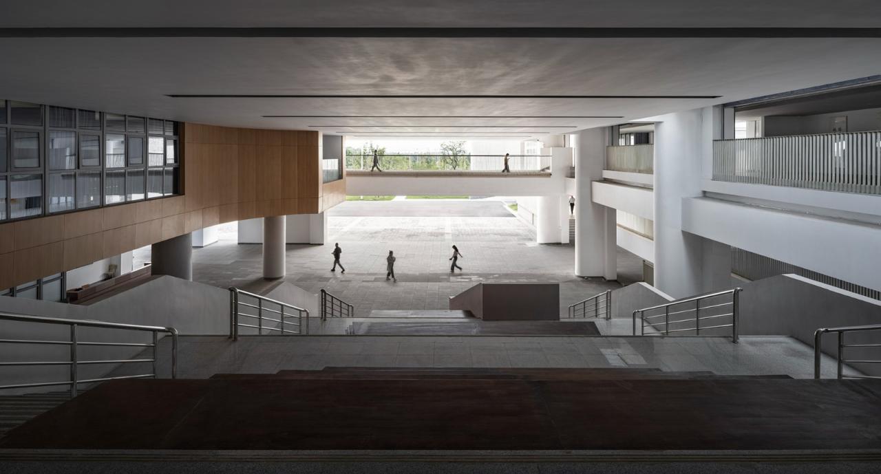 BIM建筑|江苏省靖江高级中学新校区 / 荣朝晖工作室