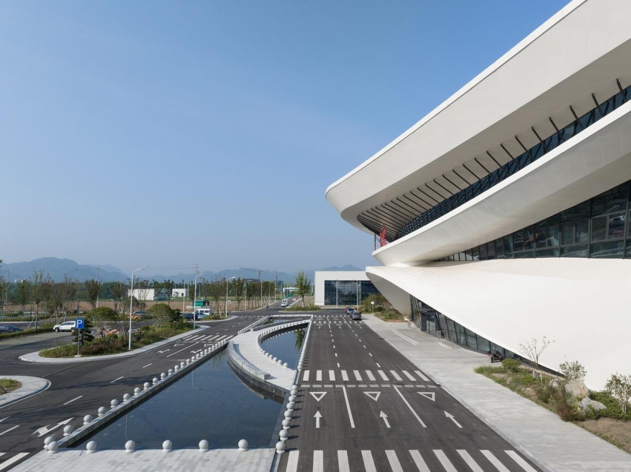 BIM建筑|杭州亚运配套设施：千岛湖通用机场航站楼 / 境澜建筑