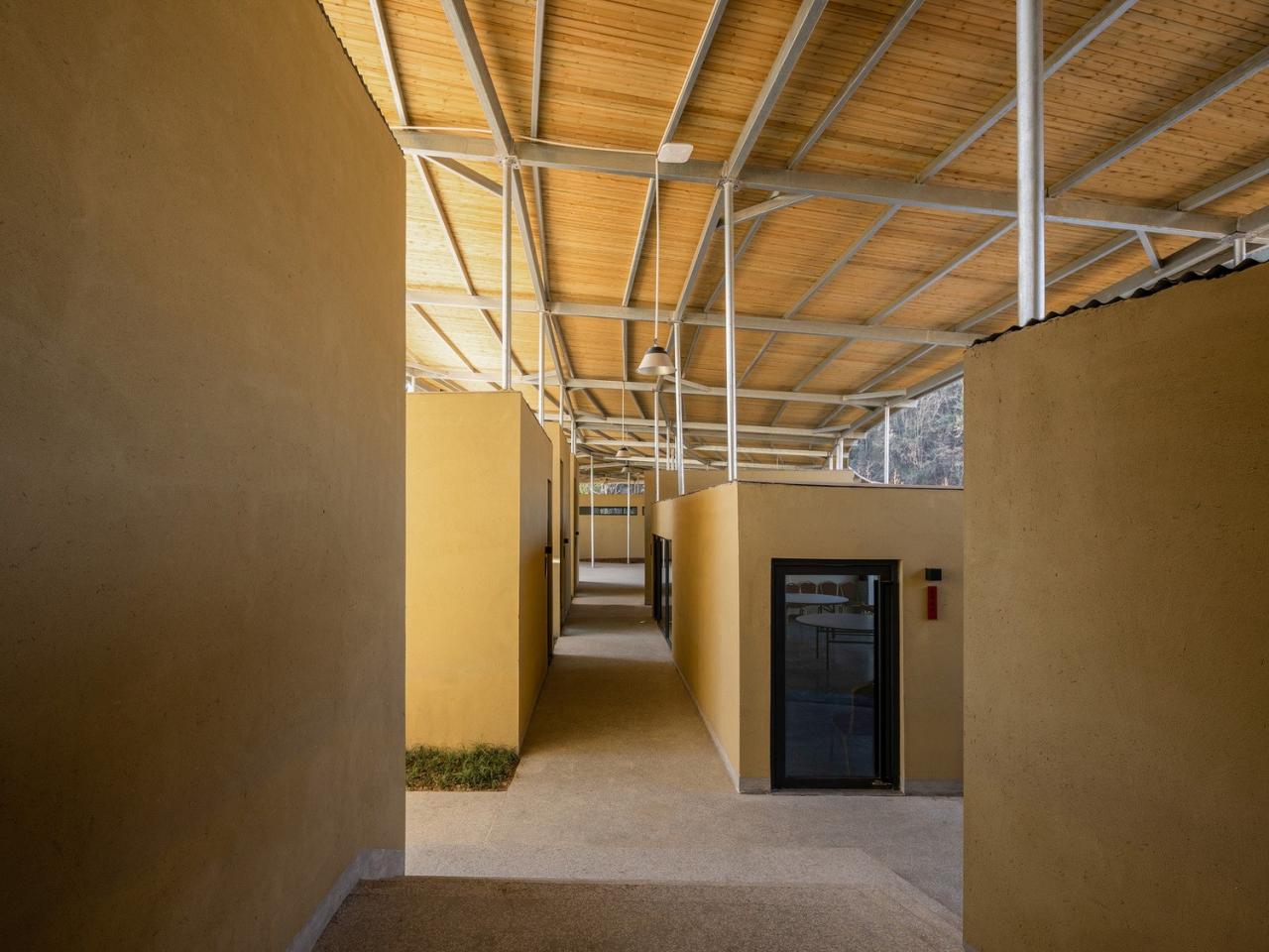 BIM建筑|五福山水龙家宴餐厅 / 小写建筑