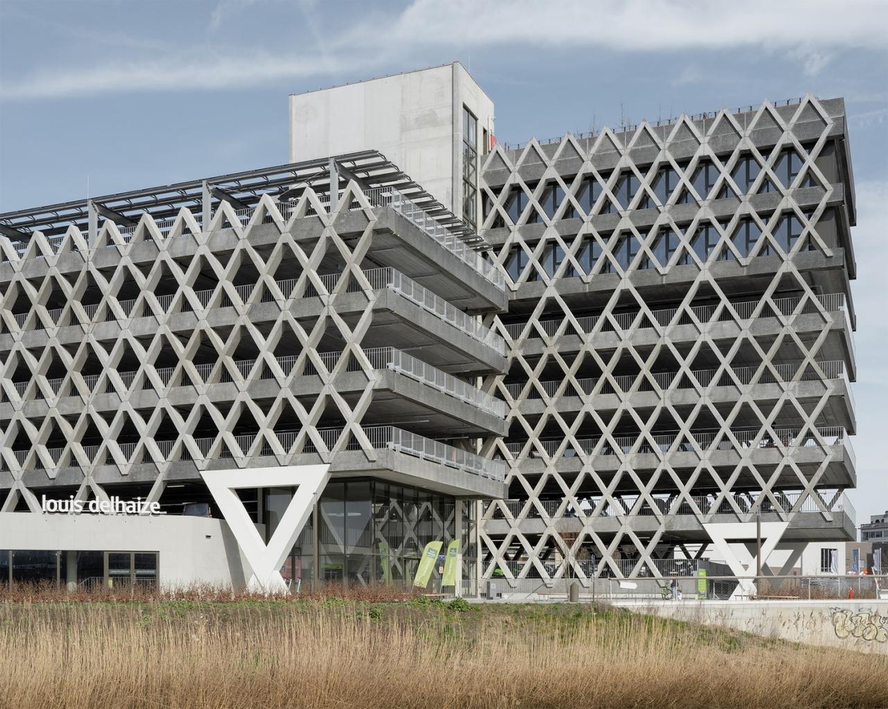 BIM建筑|Eandistip 交通中心 / archipelago + POLO