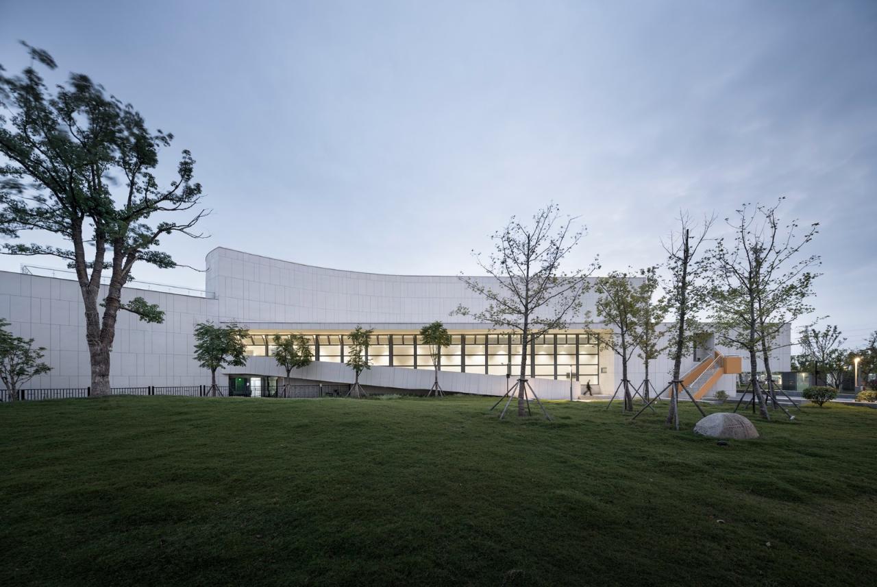 BIM建筑|江苏省靖江高级中学新校区 / 荣朝晖工作室