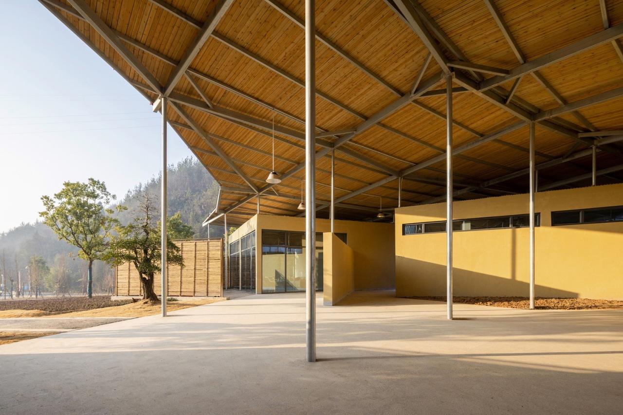 BIM建筑|五福山水龙家宴餐厅 / 小写建筑