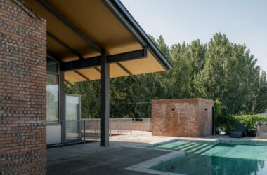 BIM建筑|疯癫是理性的礼物：板泉之野民宿与营地 / 大料建筑-BIM建筑网