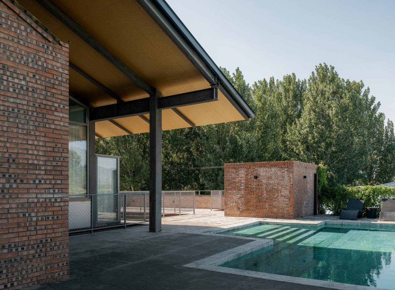 BIM建筑|疯癫是理性的礼物：板泉之野民宿与营地 / 大料建筑