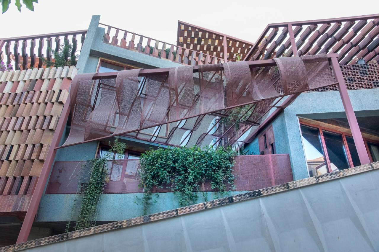 BIM建筑|生态绿洲之家 / I-Con Architects and Urban Planners