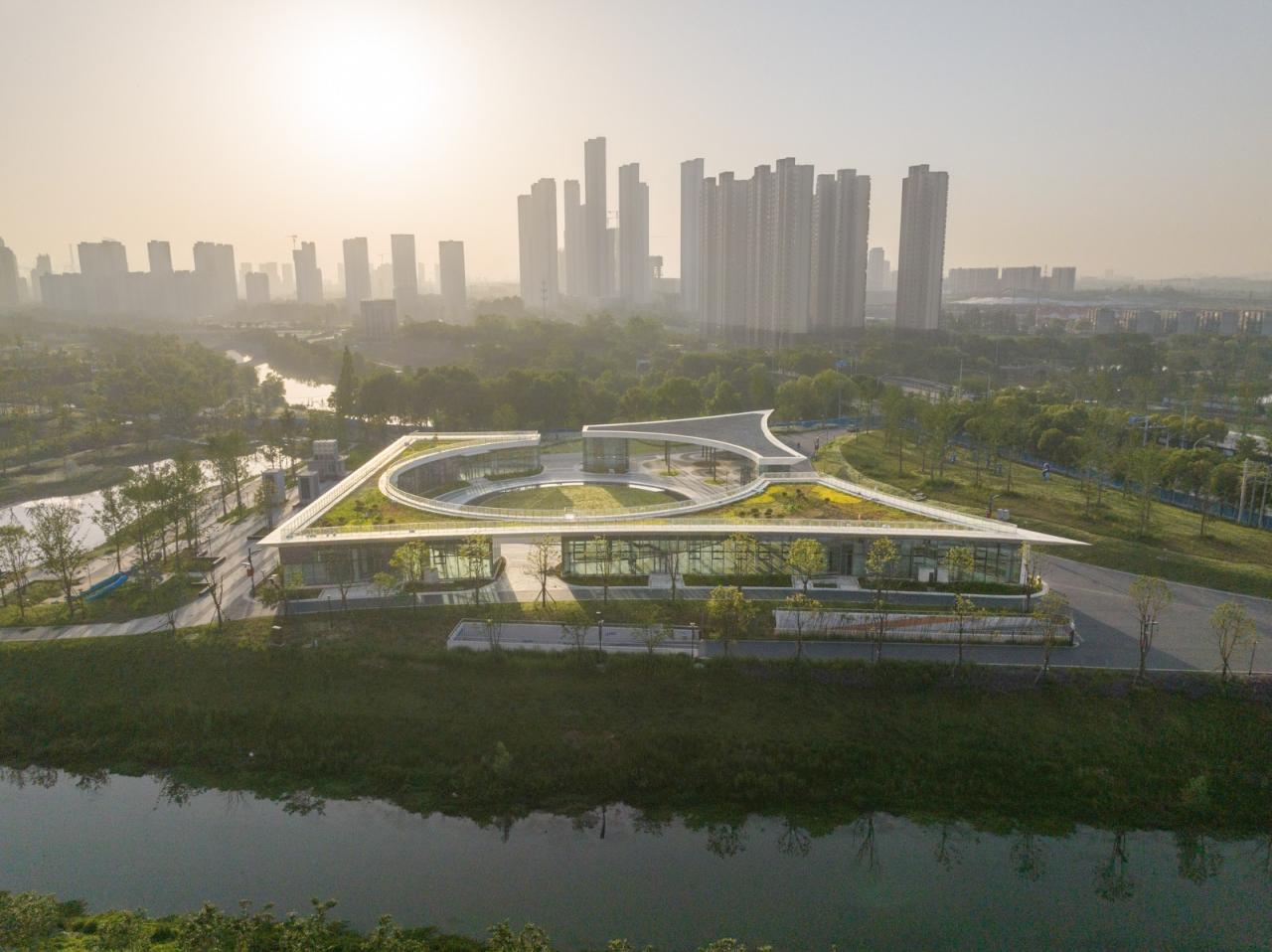 BIM建筑|武汉海绵公园研学+游客中心 / UAO瑞拓设计