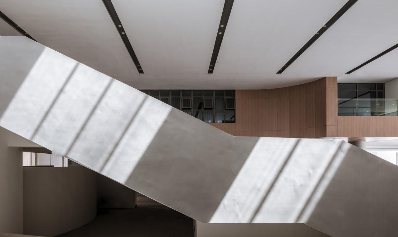 BIM建筑|江苏省靖江高级中学新校区 / 荣朝晖工作室