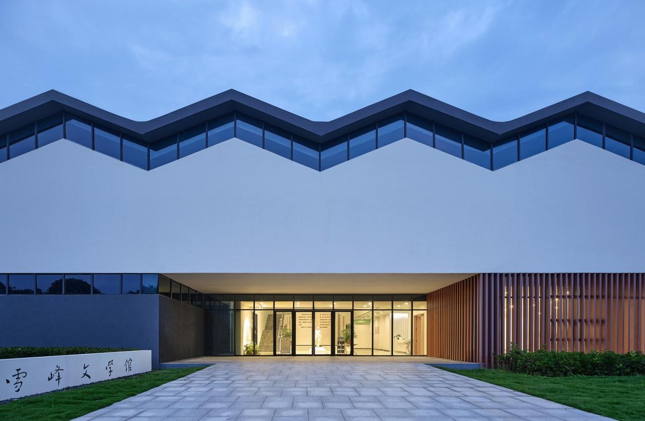 BIM建筑|雪峰文学馆 / 同济院 麟和建筑工作室