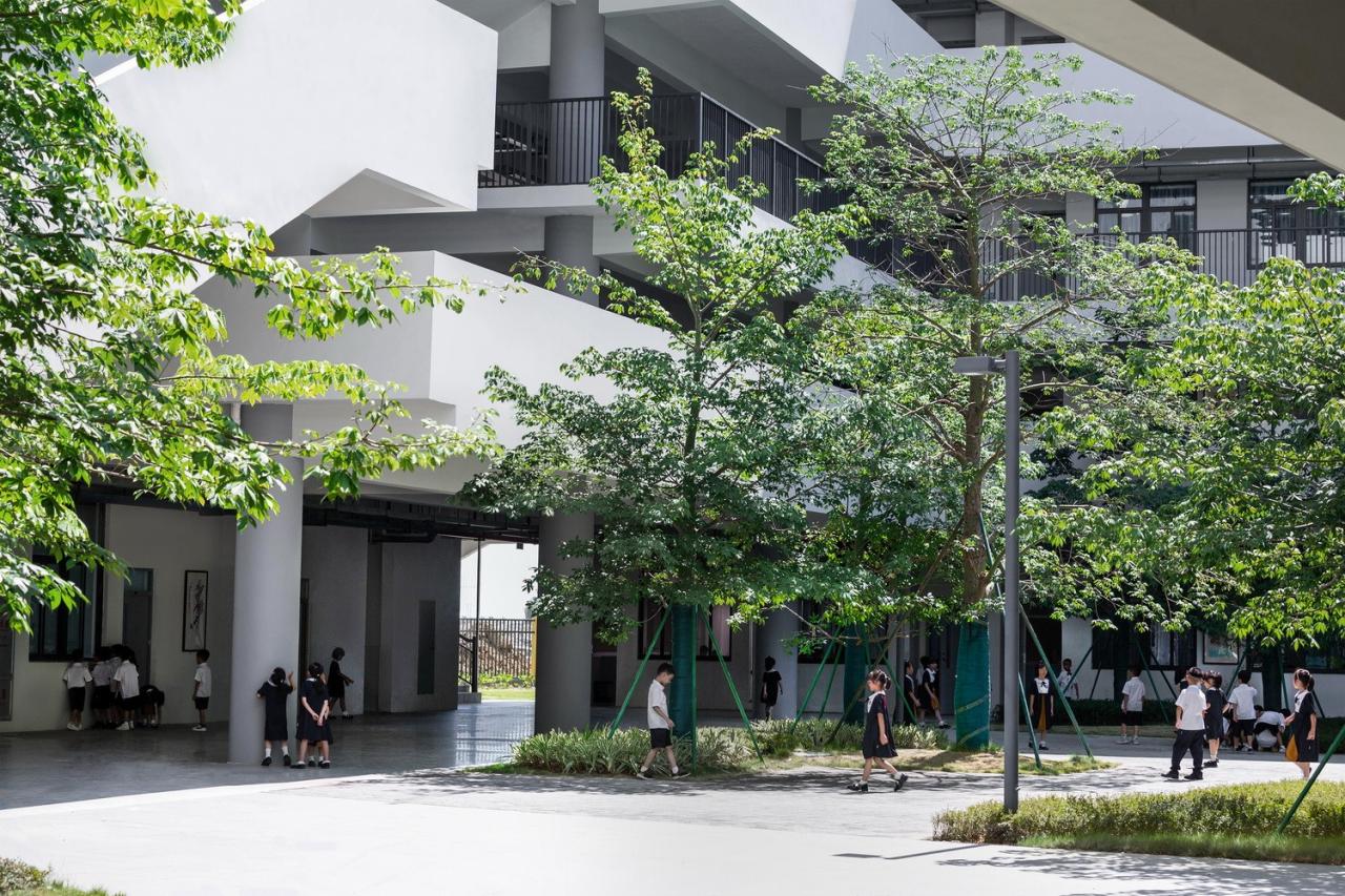 BIM建筑|汕头市龙湖区中阳学校与汕特中心幼儿园 / 柏涛建筑