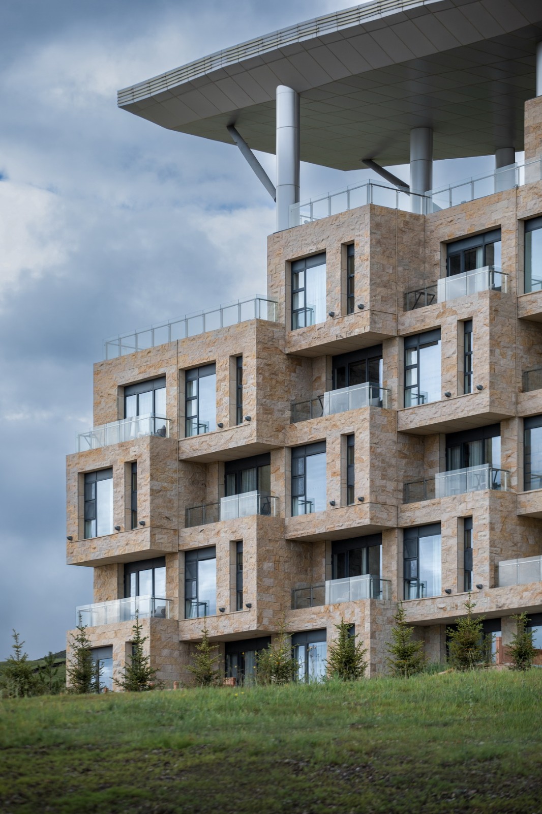 BIM建筑|青海湖观湖国际大酒店 / 维思平建筑设计