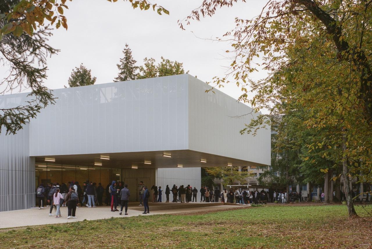 BIM建筑|Joliot-Curie 学校餐饮服务和学校生活中心 / Ateliers O-S architectes