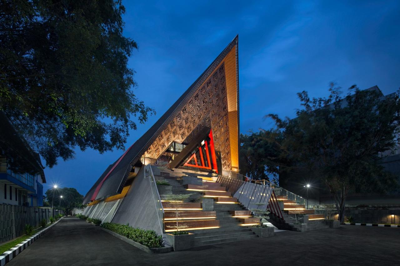 BIM建筑|镂空，让光照进清真寺 At-Taufik / JOSO