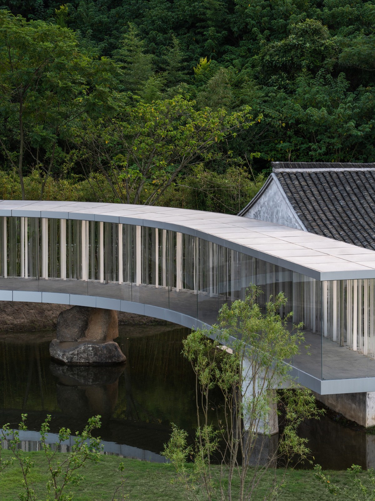 BIM建筑|南北湖湖滨茶室 / 十域建筑