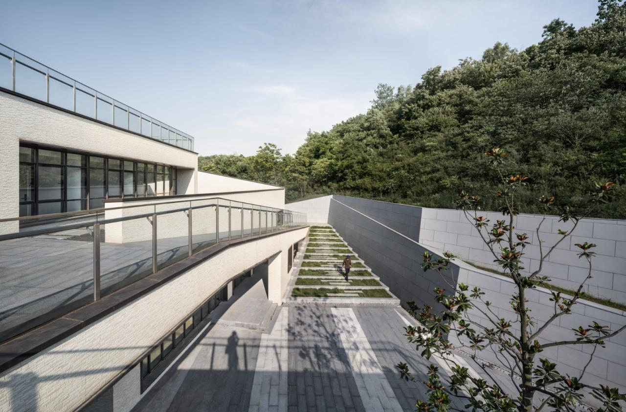 BIM建筑|南京大学仙林校区众创空间二期 / 南大建筑钟华颖工作室