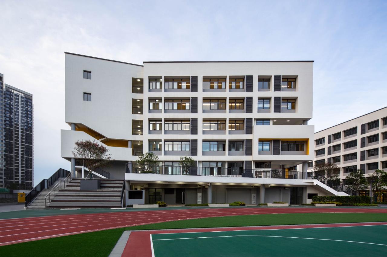 BIM建筑|汕头市龙湖区中阳学校与汕特中心幼儿园 / 柏涛建筑