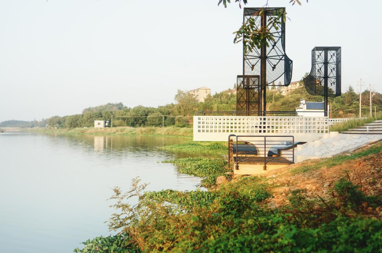 BIM建筑|‘起风了’装置，瀫石光河道护岸改造 / 华中科技大学建规学院 + 青·微舍工作室