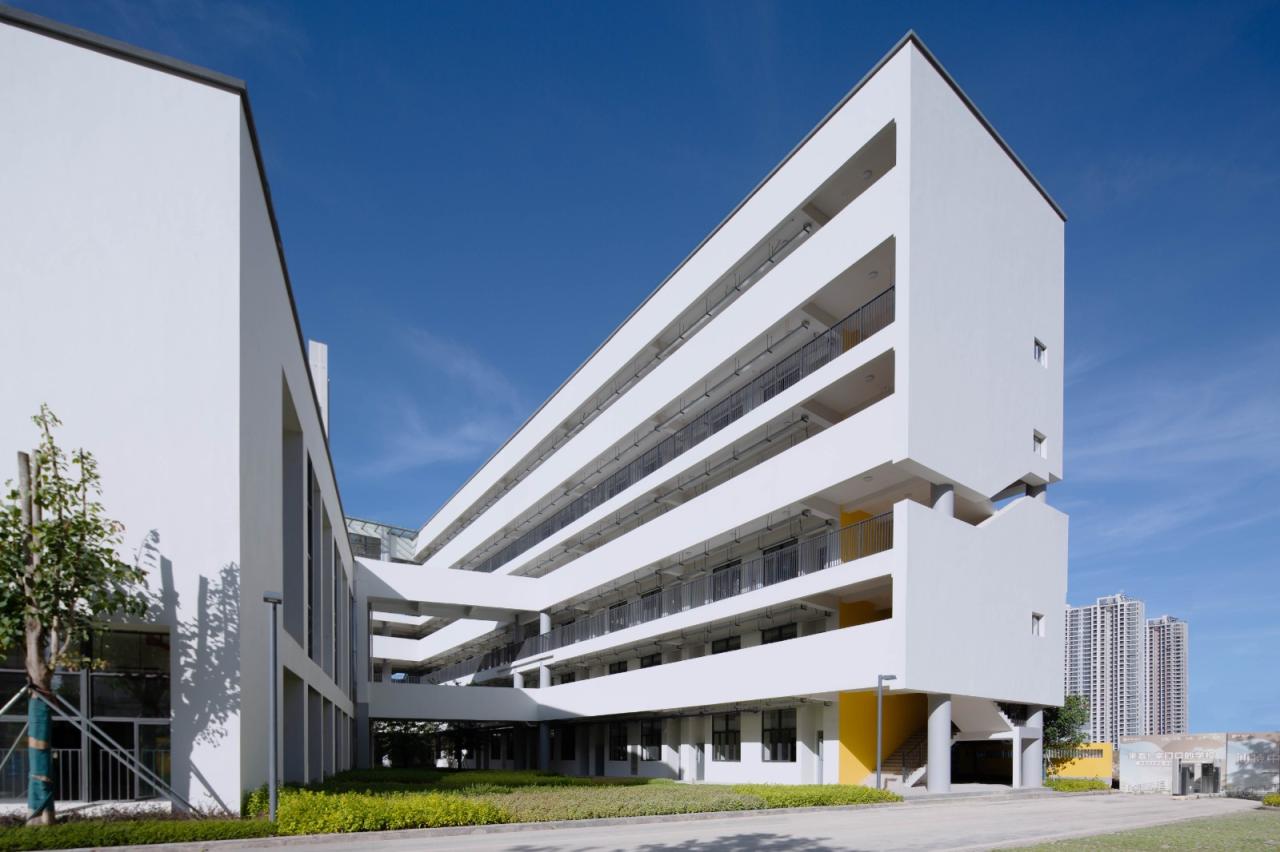 BIM建筑|汕头市龙湖区中阳学校与汕特中心幼儿园 / 柏涛建筑