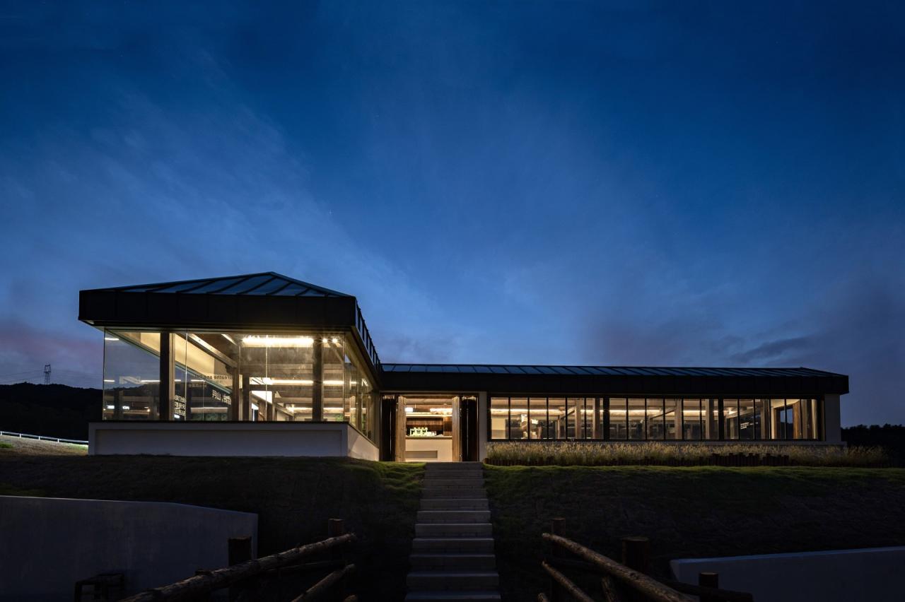 BIM建筑|四明山麓的杉野茶咖 / 平介设计