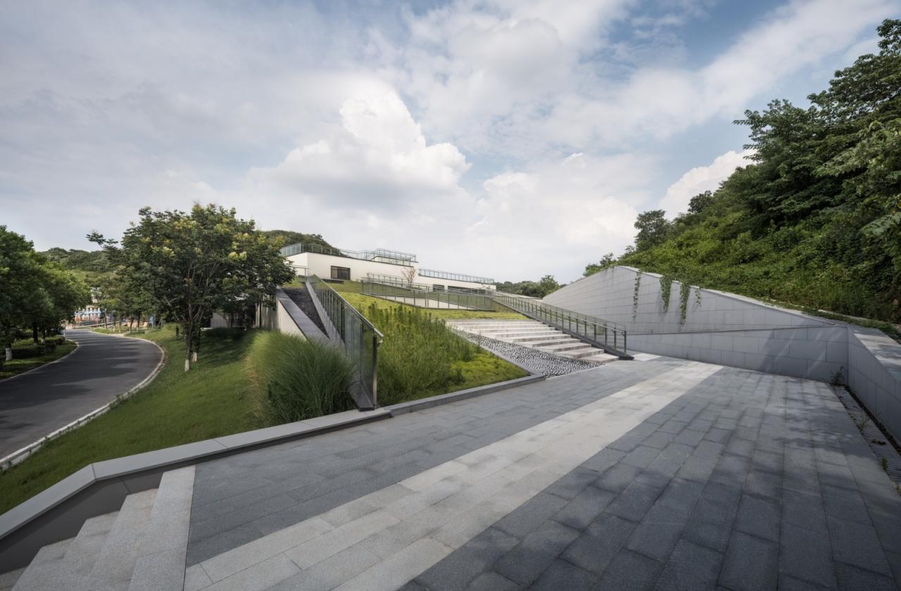 BIM建筑|南京大学仙林校区众创空间二期 / 南大建筑钟华颖工作室