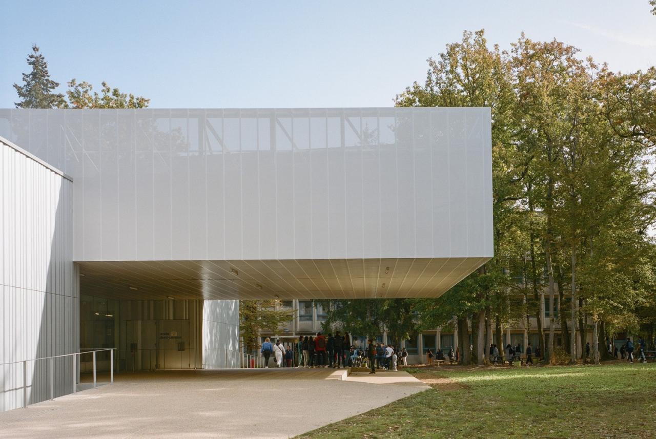 BIM建筑|Joliot-Curie 学校餐饮服务和学校生活中心 / Ateliers O-S architectes