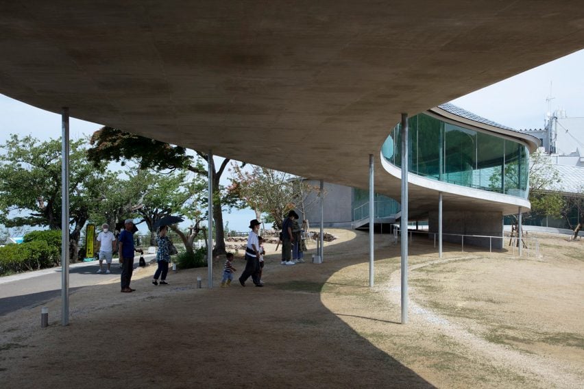 BIM建筑|SUO在日本国家公园设计蜿蜒人行道