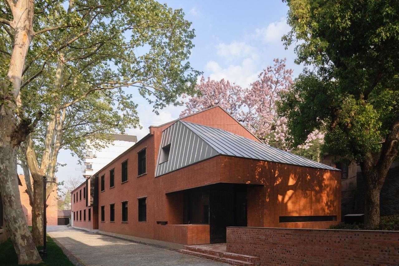 BIM建筑|南京战斗机械厂改造更新 / 米思建筑