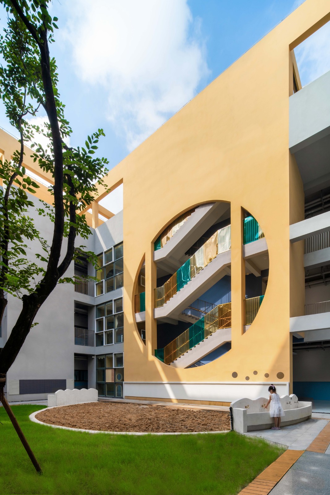 BIM建筑|嘉定区博翔幼儿园：去想象，而不是定义 / 予舍予筑