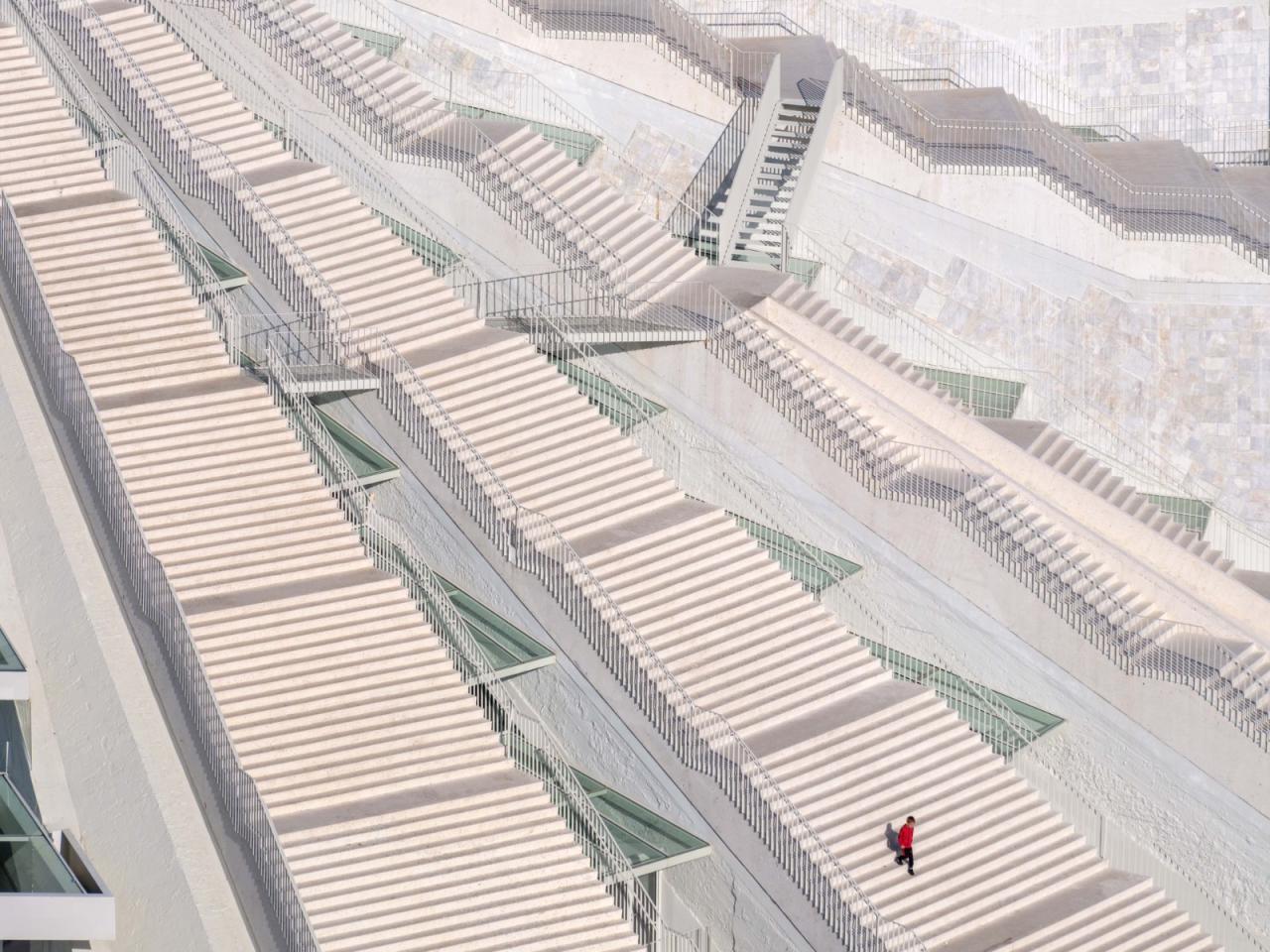 BIM建筑|地拉那金字塔 / MVRDV