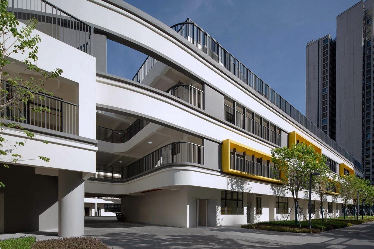 BIM建筑|汕头市龙湖区中阳学校与汕特中心幼儿园 / 柏涛建筑