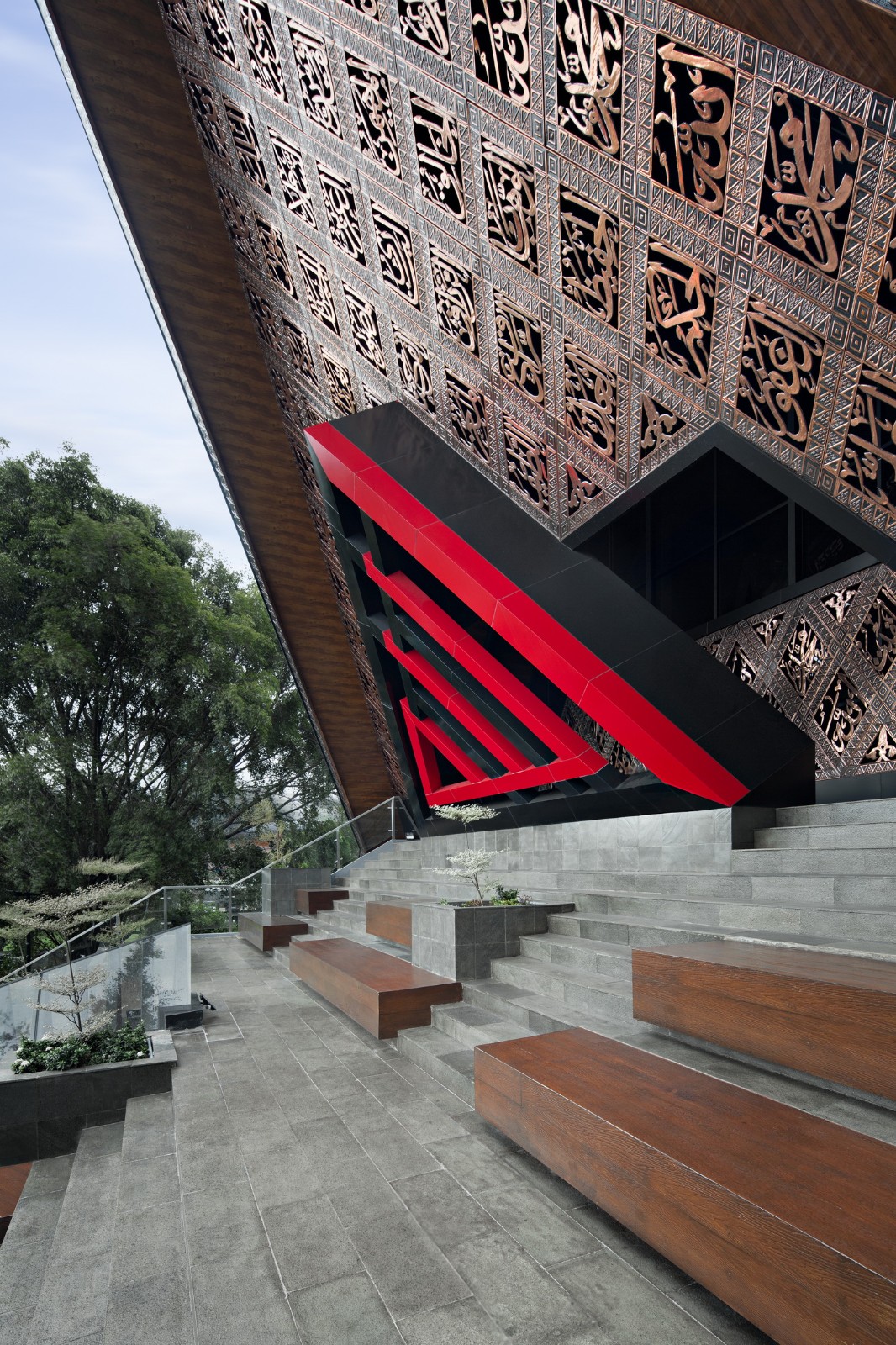 BIM建筑|镂空，让光照进清真寺 At-Taufik / JOSO