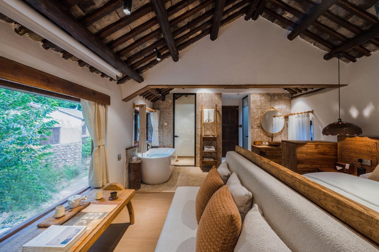 BIM建筑|大理有风小院民宿 / 长空创作