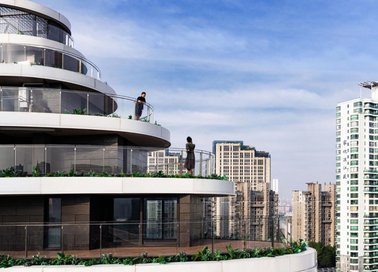 BIM建筑|上海浦东嘉华E18创新住宅 / EID Arch + 上海天华建筑设计 + Aedas