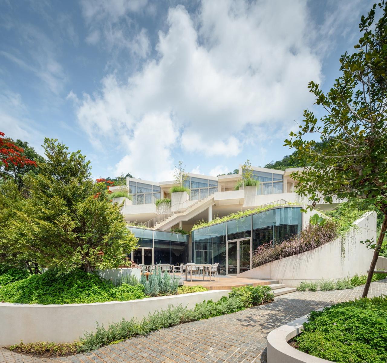 BIM建筑|游向天空，MYS Khaoyai 酒店 / Urban Praxis