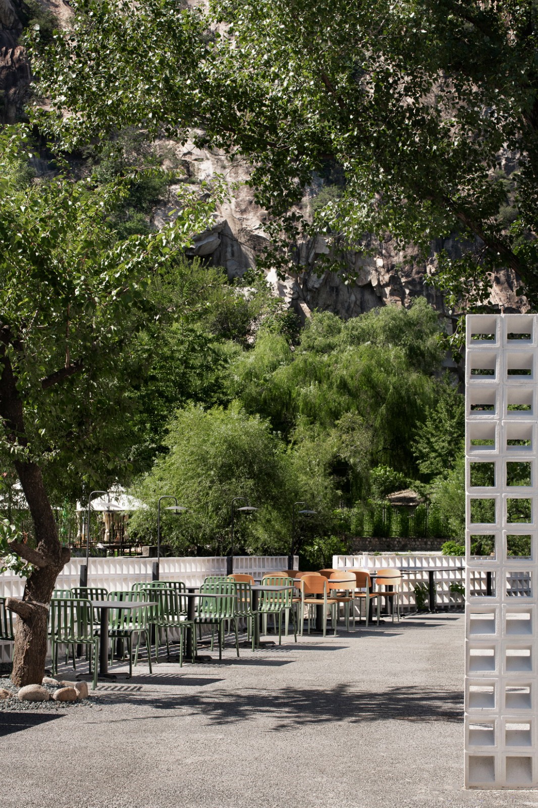 BIM建筑|圈外邻里·北京神堂峪项目 / 行维新筑