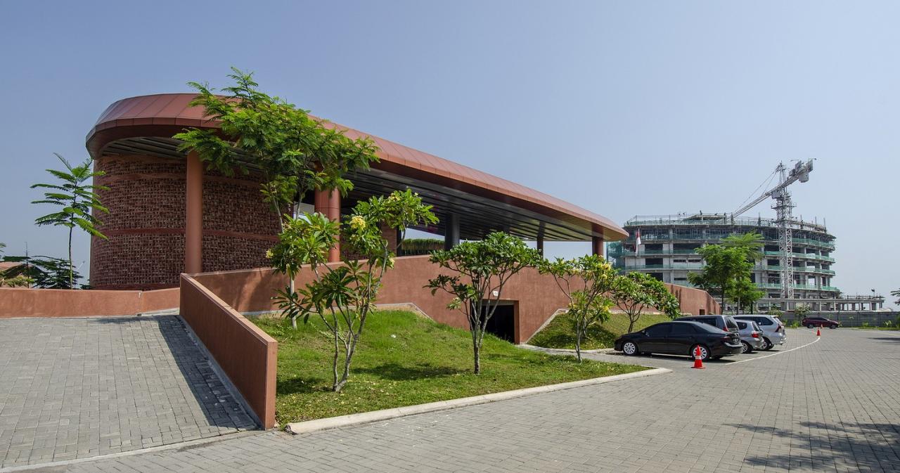 BIM建筑|Binus 三宝垄教育园区 / Denton Corker Marshall