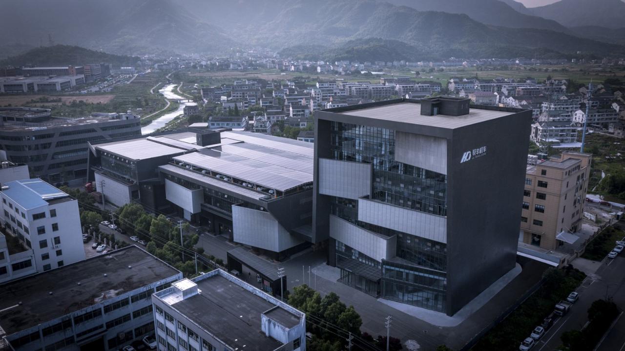 BIM建筑|台州聚丰机车总部 / 殊至建筑