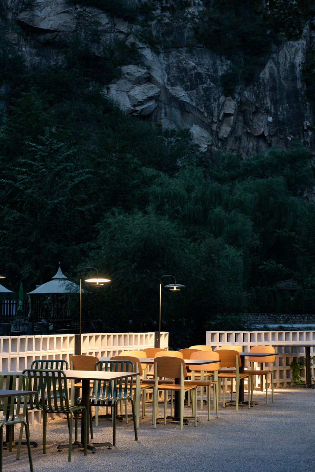 BIM建筑|圈外邻里·北京神堂峪项目 / 行维新筑