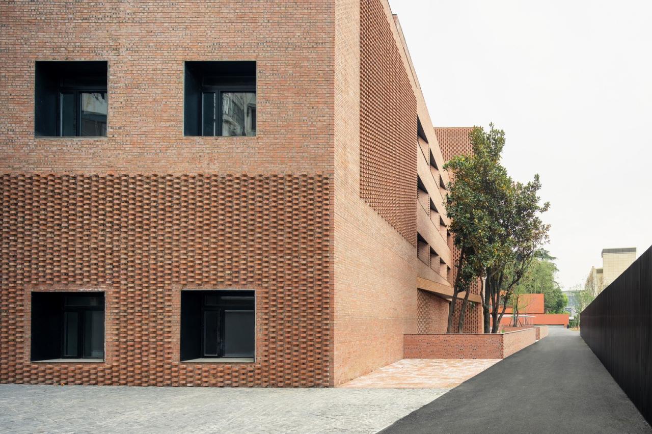 BIM建筑|南京战斗机械厂改造更新 / 米思建筑