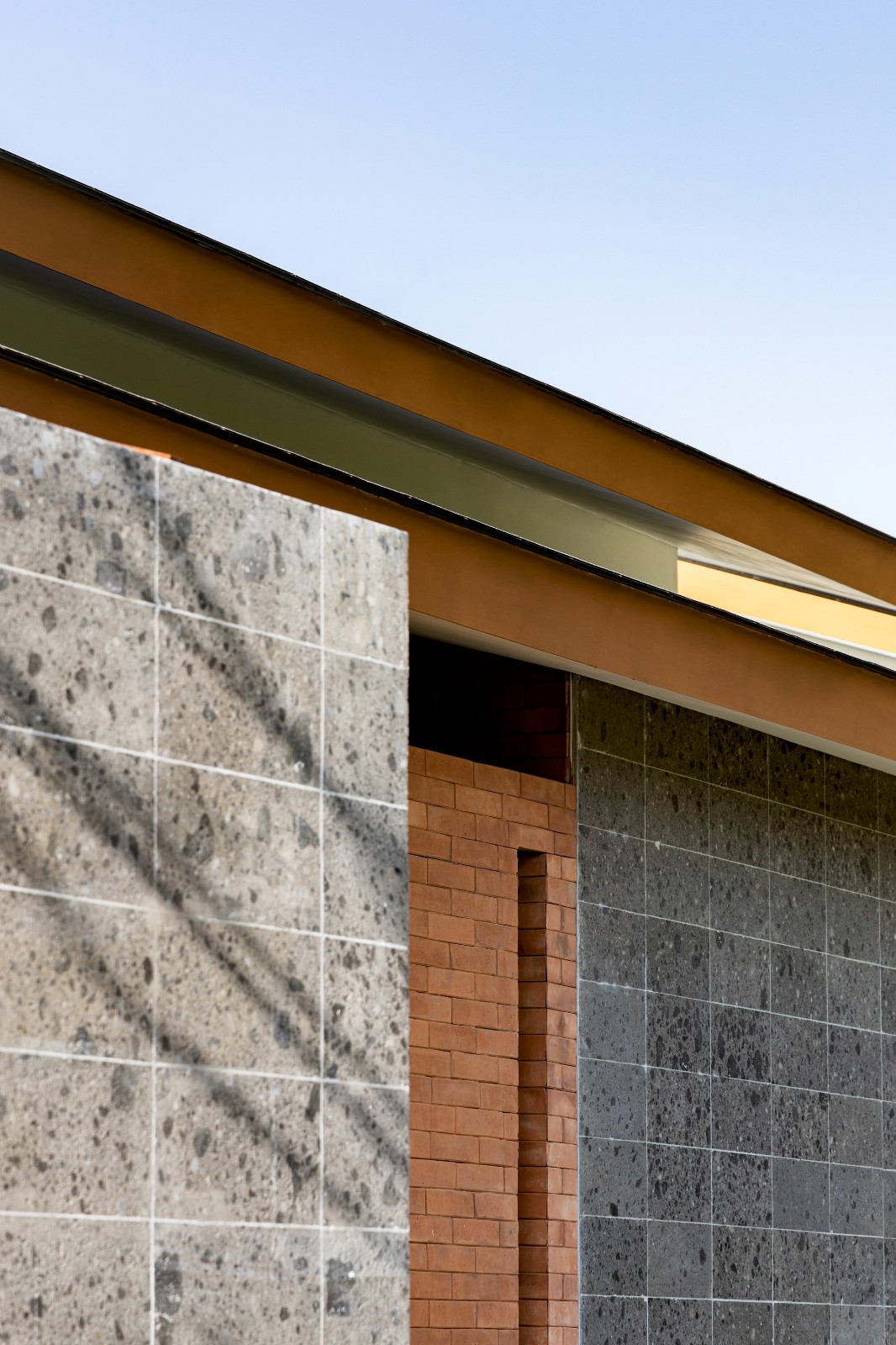 BIM建筑|LDT住宅 / UOS建筑工作室