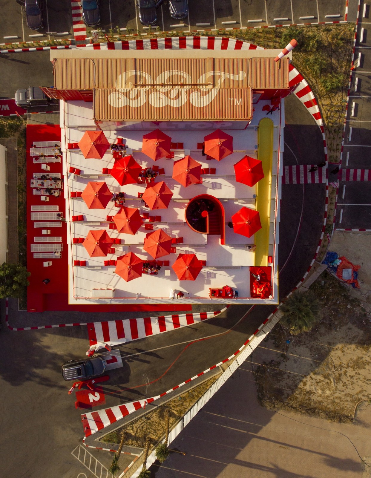 BIM建筑|BBT 山顶餐厅 / TAEP / AAP