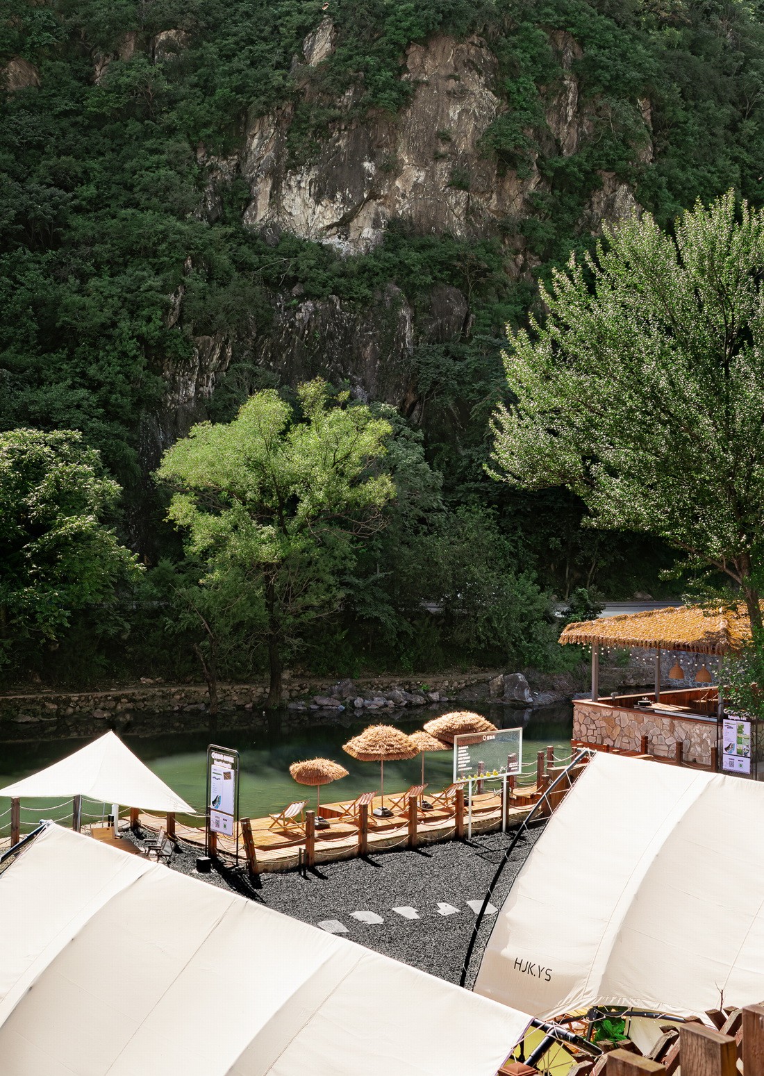 BIM建筑|圈外邻里·北京神堂峪项目 / 行维新筑