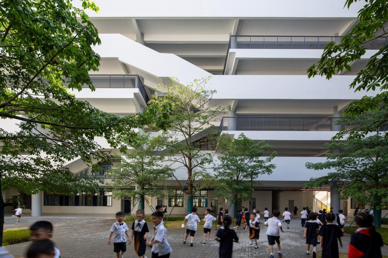 BIM建筑|汕头市龙湖区中阳学校与汕特中心幼儿园 / 柏涛建筑
