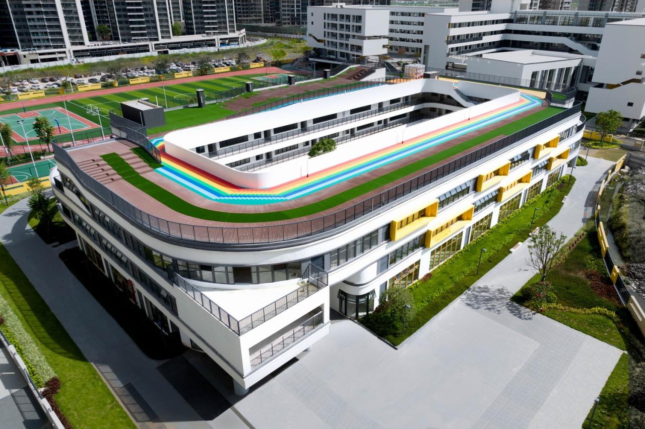 BIM建筑|汕头市龙湖区中阳学校与汕特中心幼儿园 / 柏涛建筑