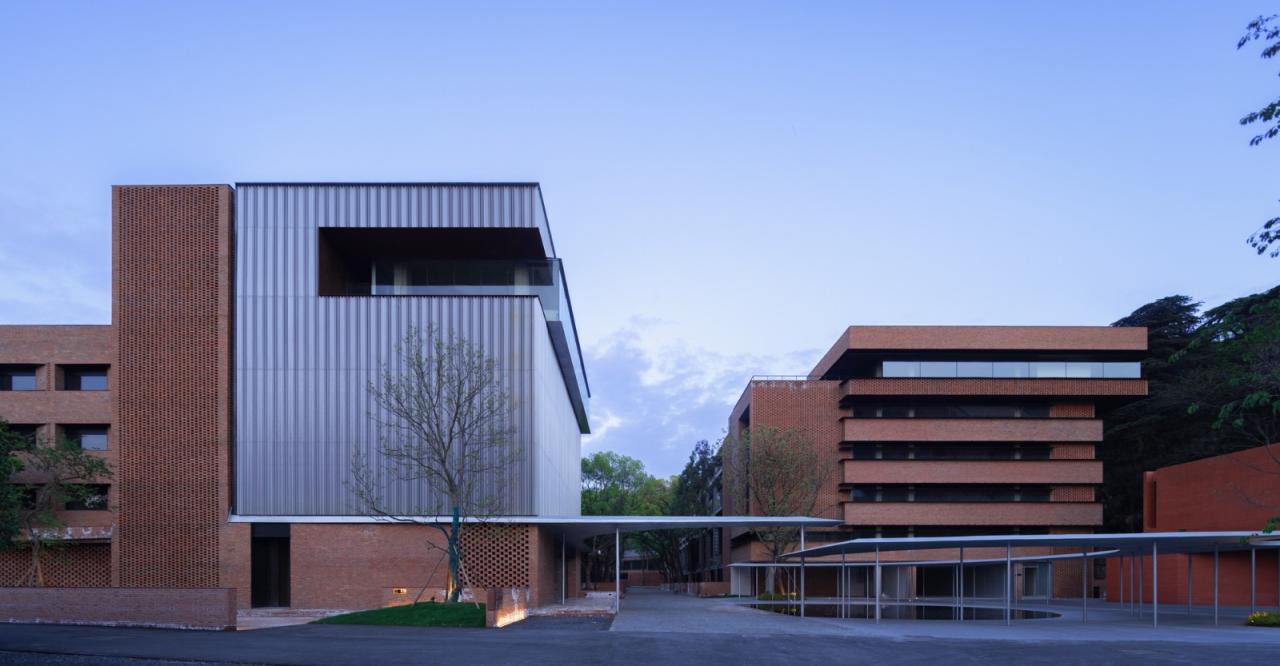 BIM建筑|南京战斗机械厂改造更新 / 米思建筑