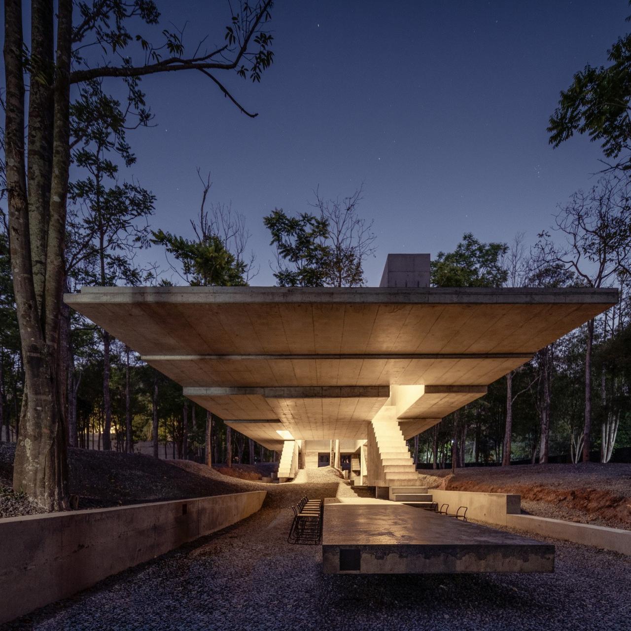 BIM建筑|黄之迷你咖啡厅 / JOYS Architects