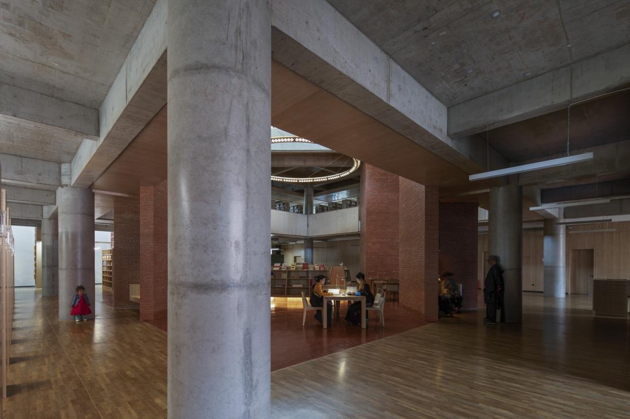 BIM建筑|德巴图书馆 / 荣朝晖工作室