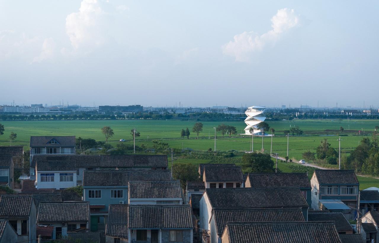 BIM建筑|稻田上的灯塔 / 中国电建华东院林再国工作室